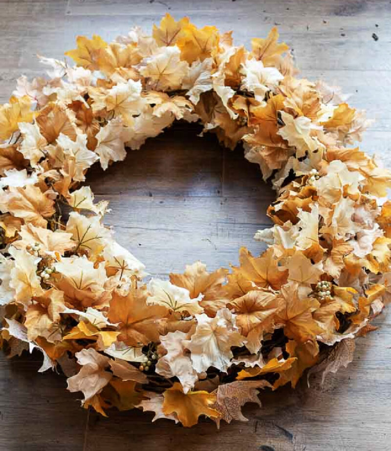 diy fall wreath mde with leaves