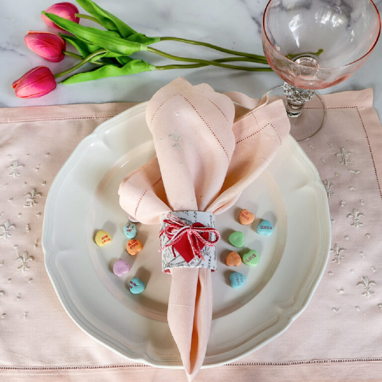 pink placemat and napkin with pink heart napkin rings