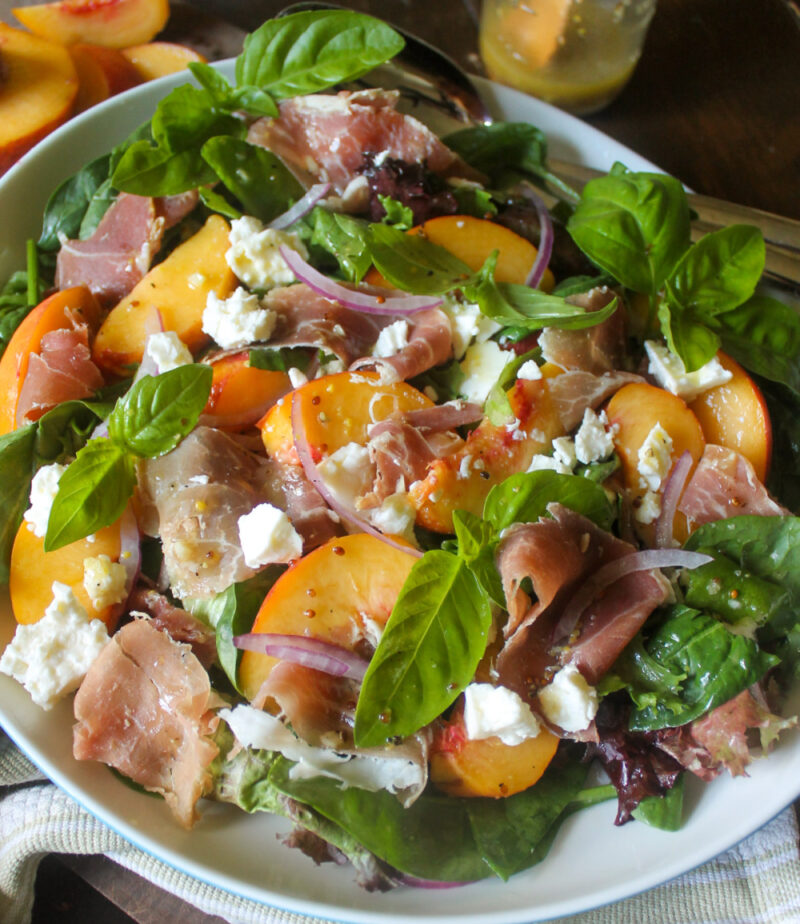 peach and prosciutto salad