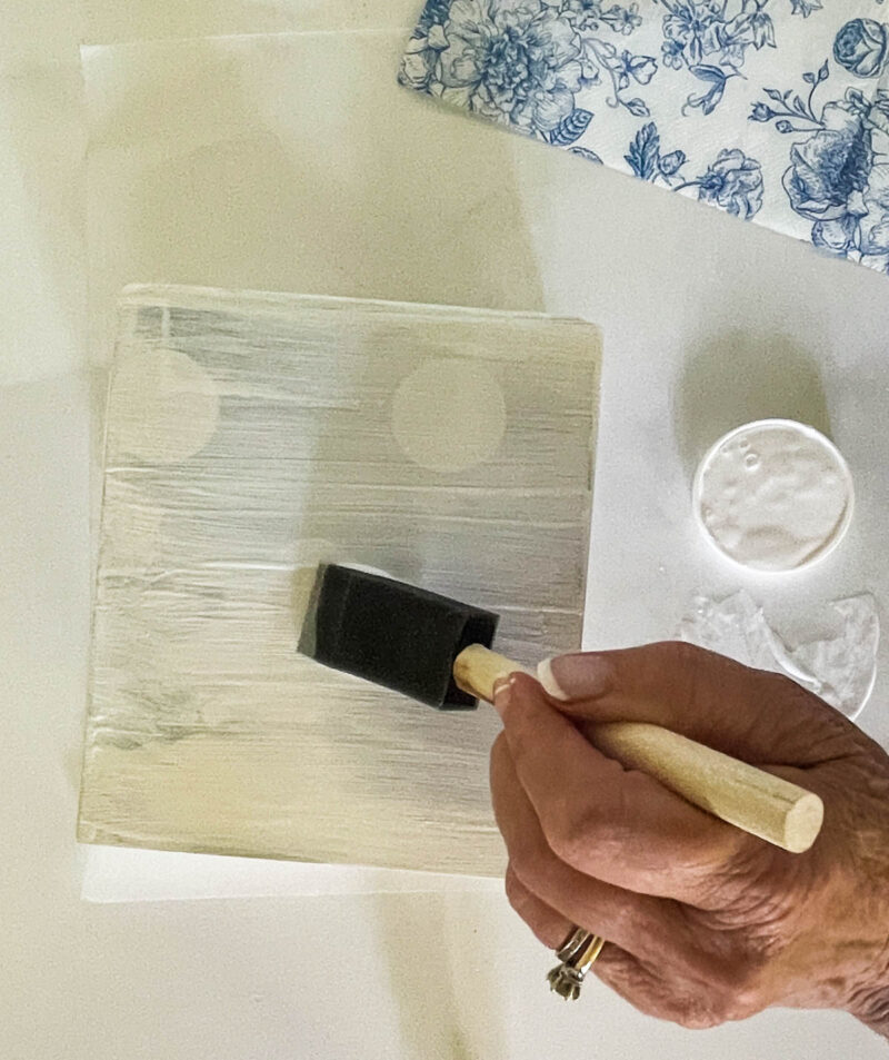 painting tissue box cover