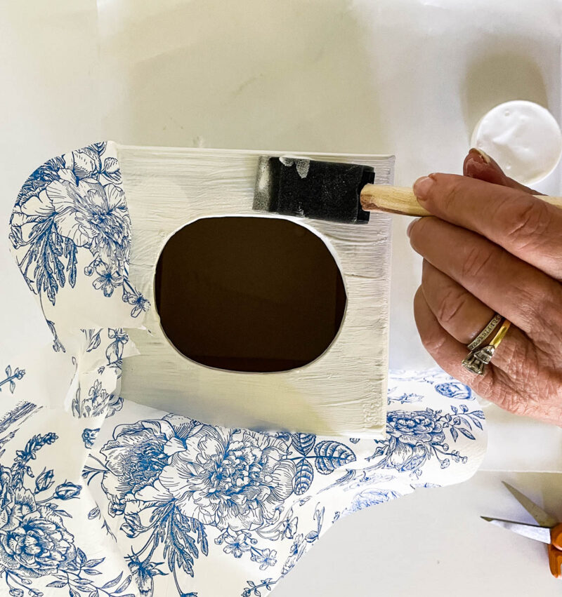 applying Mod Podge