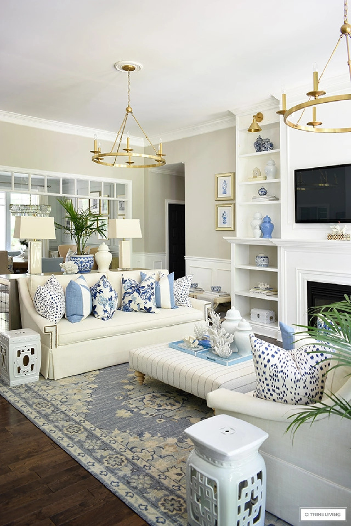white traditional living room